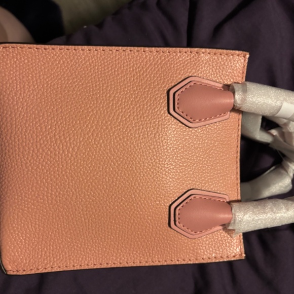 Michael Kors MERCER Michael Kors EXTRA-SMALL PEBBLED LEATHER CROSSBODY BAG - Picture 3 of 4